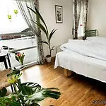 Knutholmen 3*