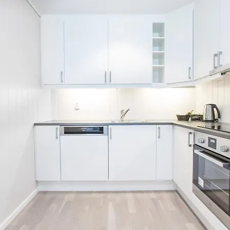 Knutholmen 3* Kalvag