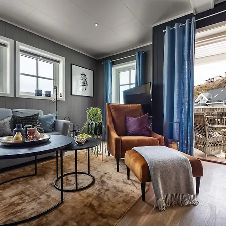 Knutholmen Tatil parkı 3*