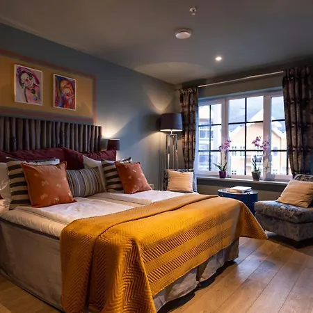 Knutholmen Tatil parkı Kalvåg