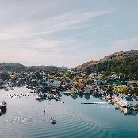 Knutholmen 3* Kalvag