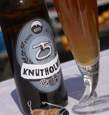 Knutholmen 3*