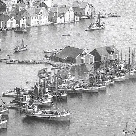 Knutholmen Tatil parkı