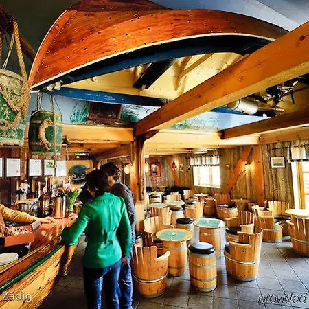 Knutholmen Ferieparker Kalvåg